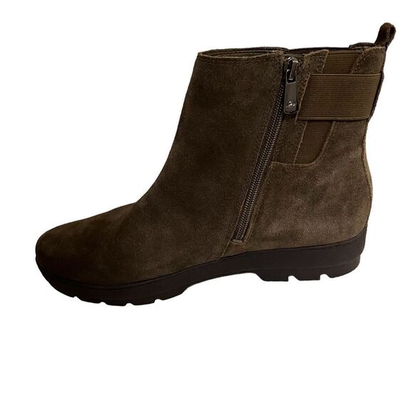 NWOT EASY SPIRIT Ladies Booties Short Boots. 9 Brown Suede - Picture 3 of 8